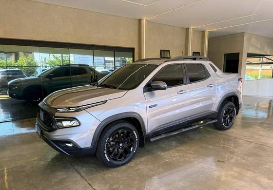 FIAT TORO 2.0 16V TURBO DIESEL ULTRA 4WD AT9